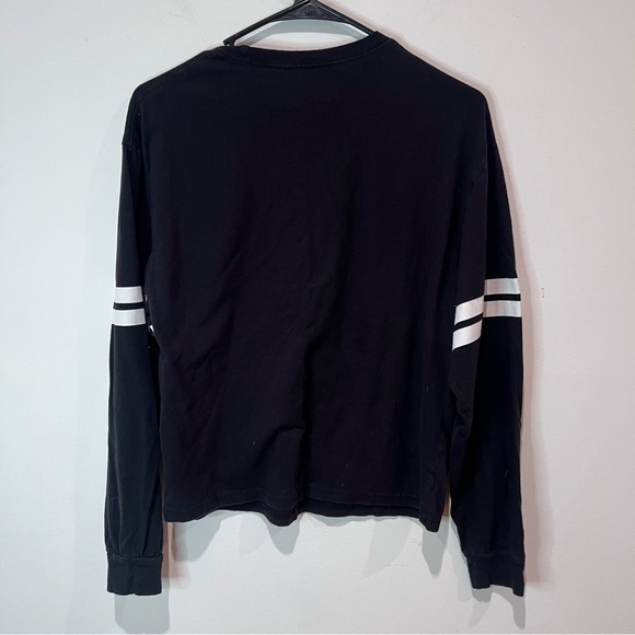 FRIENDS Black Graphic Long Sleeve Tee - Picture 3 of 3